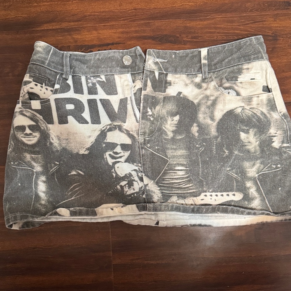 Edikted Black and Gray Graphic Mini Skirt